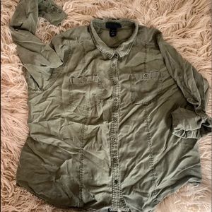 GREEN LANE BRYANT BUTTON UP